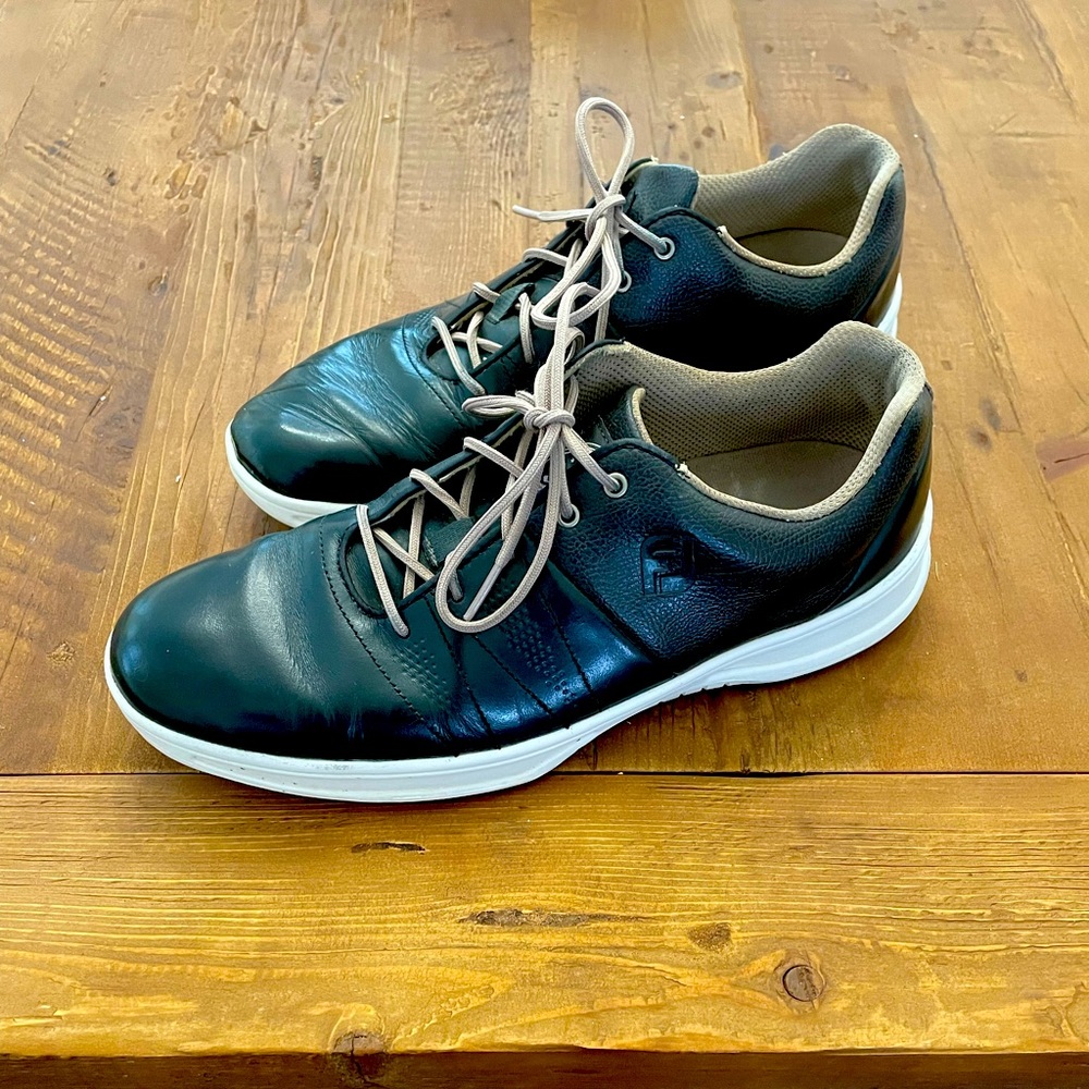 FootJoy Men's Contour Casual Golf Shoes